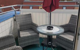Dachgeschoss Apartment Mit Ausblick